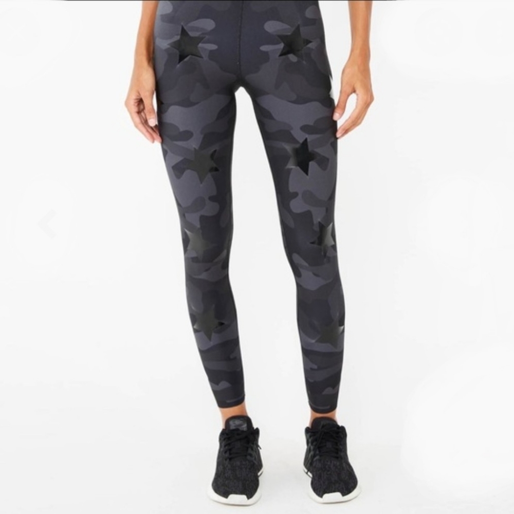Ultracor Knockout Camo Star Leggings (L - Black)
